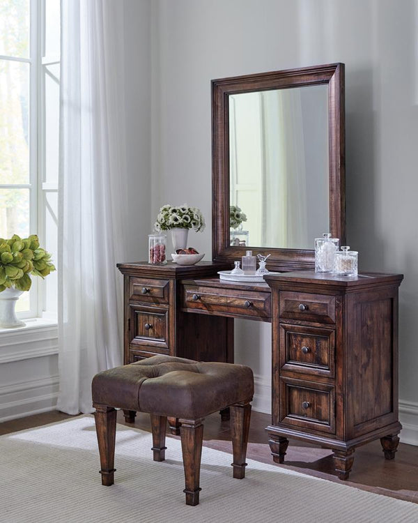 G223033 Vanity Desk