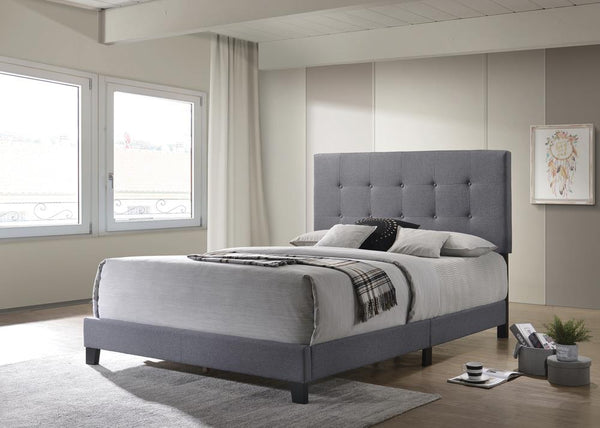 G305747 Queen Bed