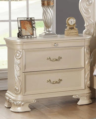 Victoria 6Pc Traditional Bedroom Set in Off-White Finish by Cosmos Furniture